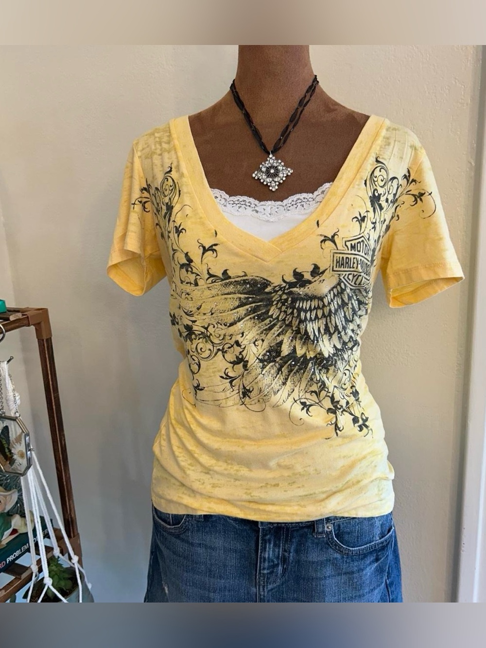 Y2K Pastel Yellow Sequin Eagle Print V-Neck Short Sleeve Top by Harley Davidson